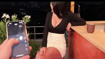 سكس عالمي في حمام المطعم نيك زبونة من زبون غريب